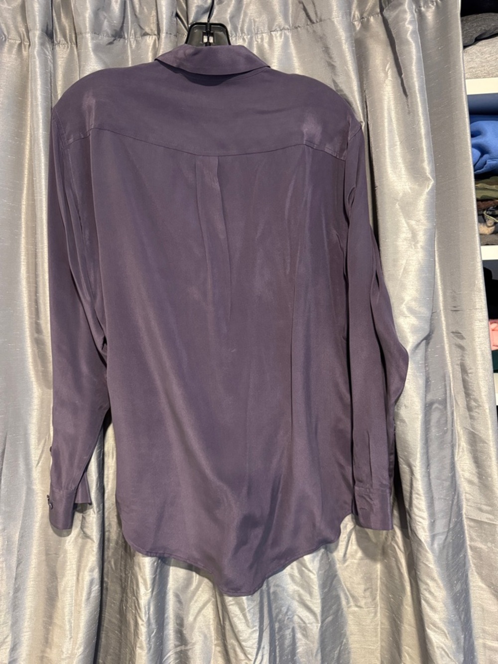 Equipment Purple Button-Down Silk Shirt size Medium - Picture 3 of 3